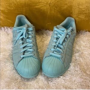 Aqua Adidas Superstar